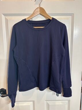 Navy Long Sleeve active shirt. NWT.  L